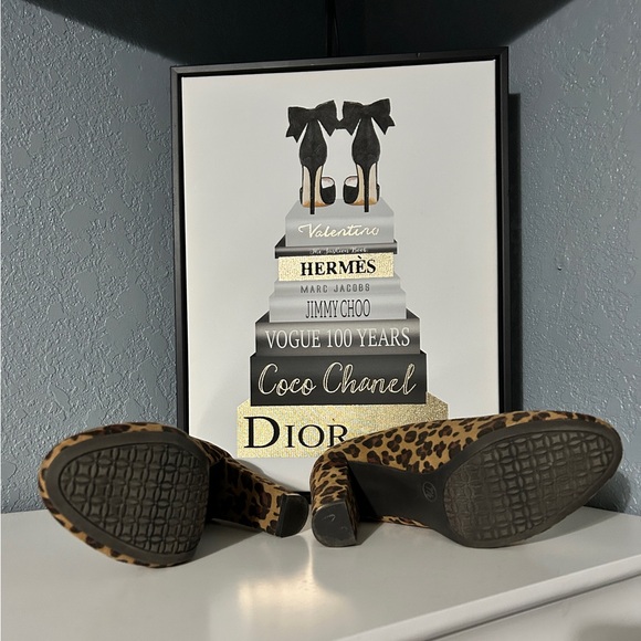 ‼️SOLD‼️ 🐆Leopard Block Heels🐆 - Picture 3 of 3